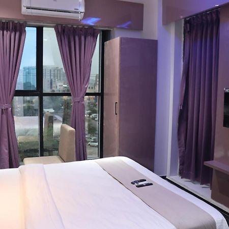 Hotel Czar Inn Сурат Экстерьер фото